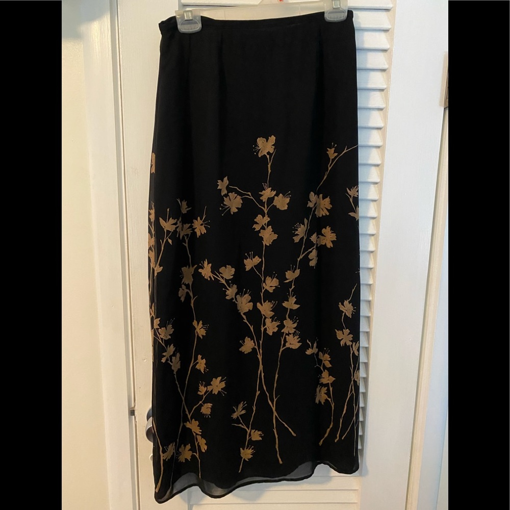 Ann Taylor size 6 Black Skirt
